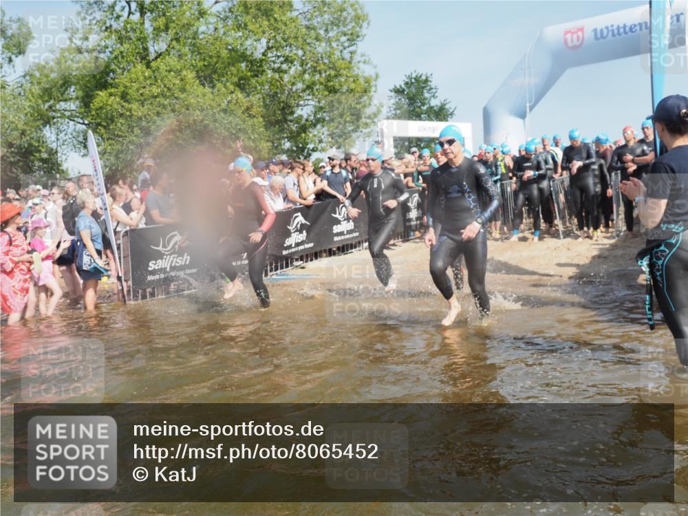 22.06.2025 - Viking Triathlon KatJ http://msf.ph/oto/8065452 22.06.2025 10:05:54 Schwimmen 68, 128, 211, 275, 397, 441, 442, 465, 530, 633 meine-sportfotos.de
