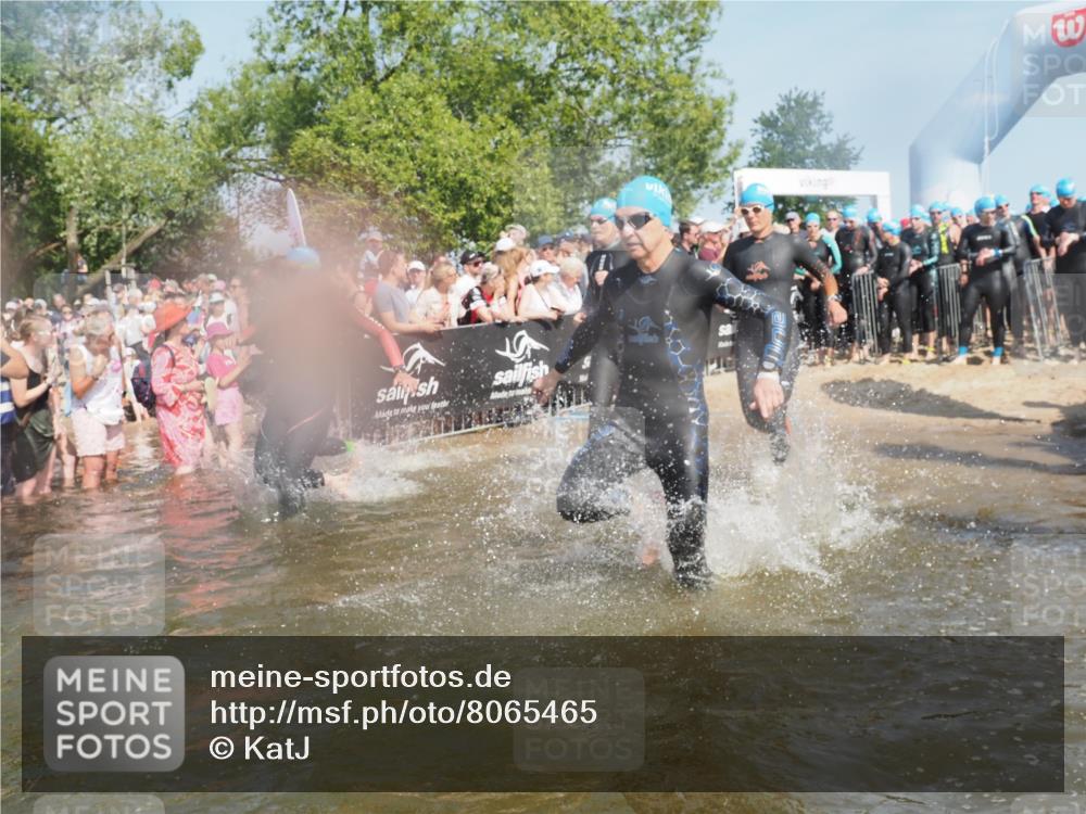 22.06.2025 - Viking Triathlon KatJ http://msf.ph/oto/8065465 22.06.2025 10:05:54 Schwimmen 68, 128, 211, 275, 397, 441, 442, 465, 530, 633 meine-sportfotos.de