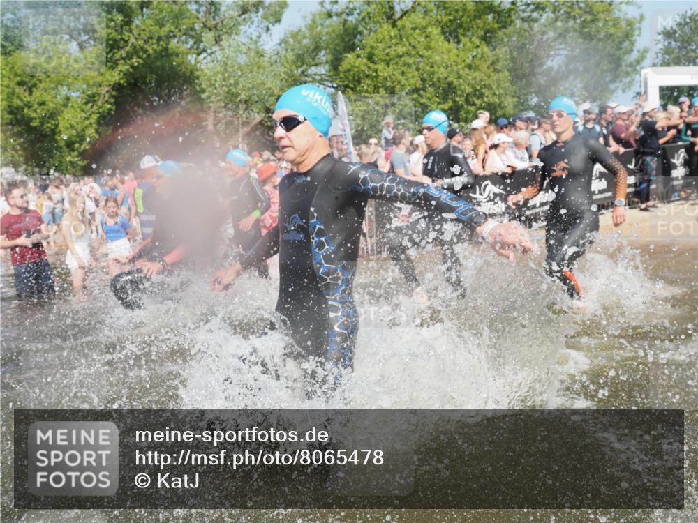 22.06.2025 - Viking Triathlon KatJ http://msf.ph/oto/8065478 22.06.2025 10:05:55 Schwimmen 68, 128, 169, 211, 269, 275, 397, 441, 442, 460, 465, 530, 633, 644 meine-sportfotos.de
