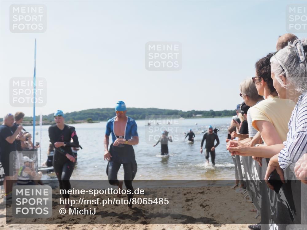 22.06.2025 - Viking Triathlon MichiJ http://msf.ph/oto/8065485 22.06.2025 10:31:16 Schwimmen 8, 216, 236, 237, 311, 330, 549 meine-sportfotos.de