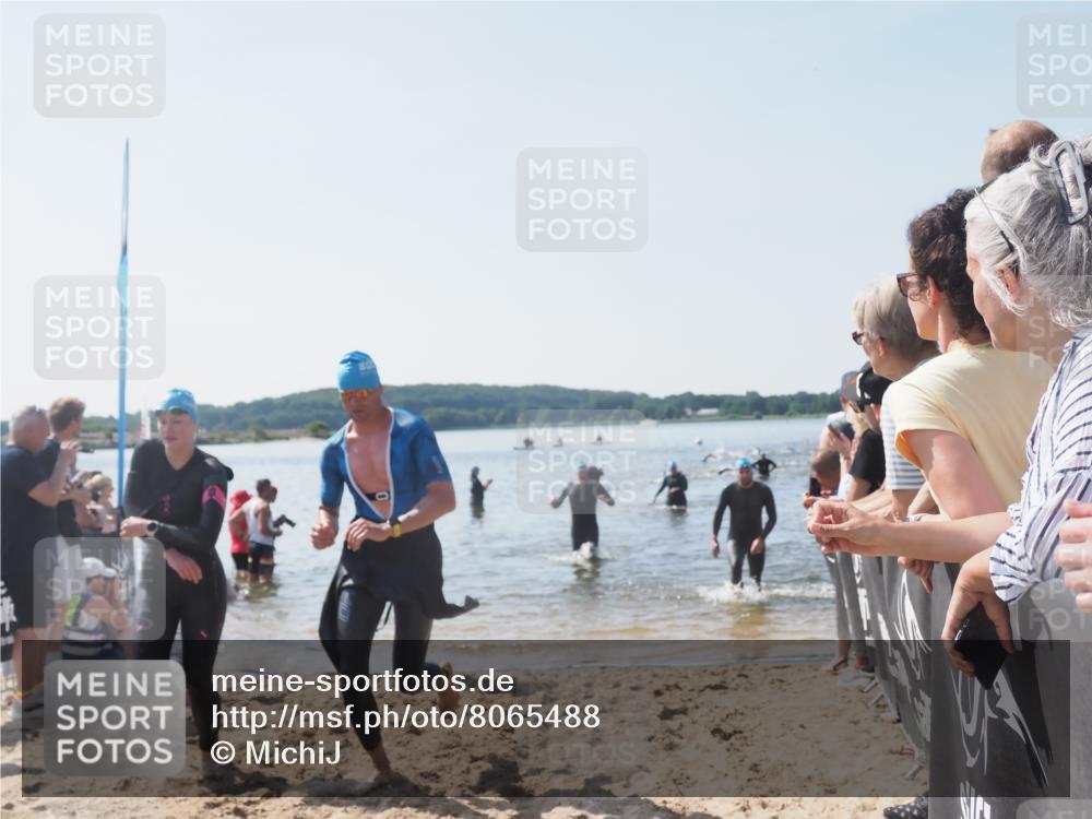22.06.2025 - Viking Triathlon MichiJ http://msf.ph/oto/8065488 22.06.2025 10:31:16 Schwimmen 8, 216, 236, 237, 311, 330, 549 meine-sportfotos.de