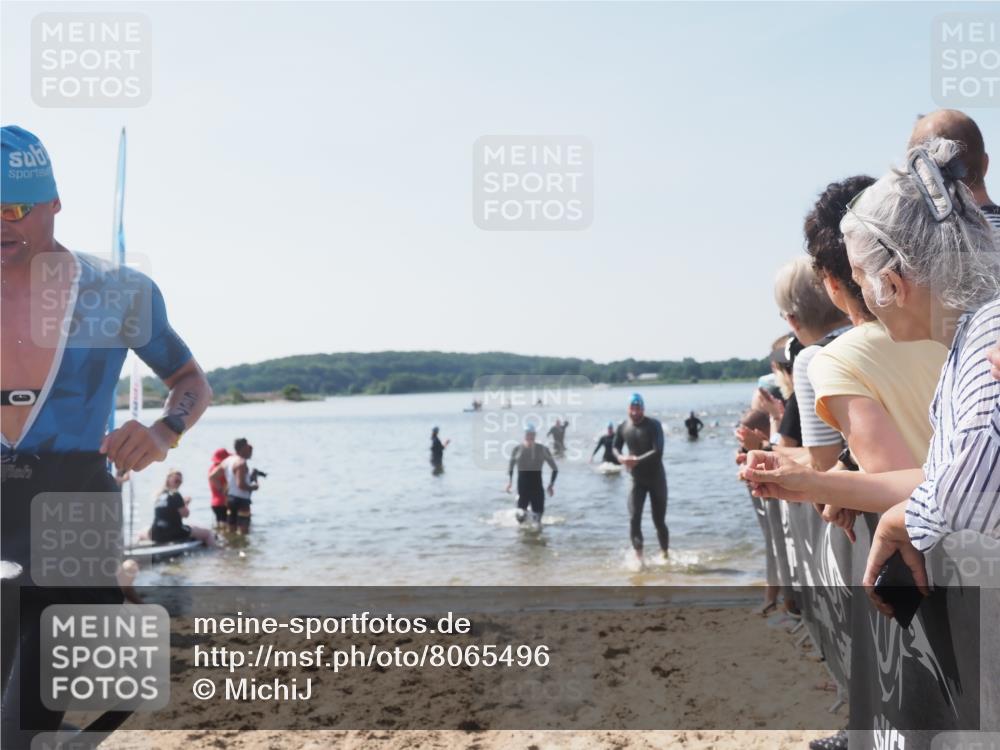 22.06.2025 - Viking Triathlon MichiJ http://msf.ph/oto/8065496 22.06.2025 10:31:17 Schwimmen 8, 216, 236, 237, 311, 330, 549 meine-sportfotos.de
