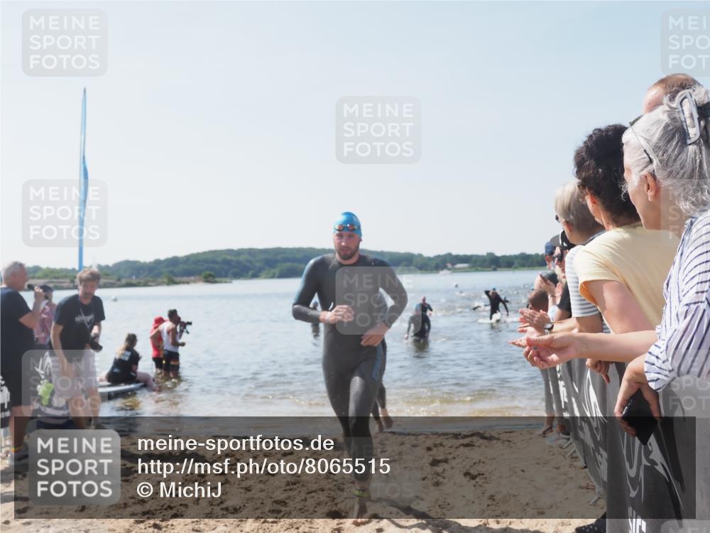 22.06.2025 - Viking Triathlon MichiJ http://msf.ph/oto/8065515 22.06.2025 10:31:20 Schwimmen 3, 8, 216, 236, 311, 330, 469 meine-sportfotos.de