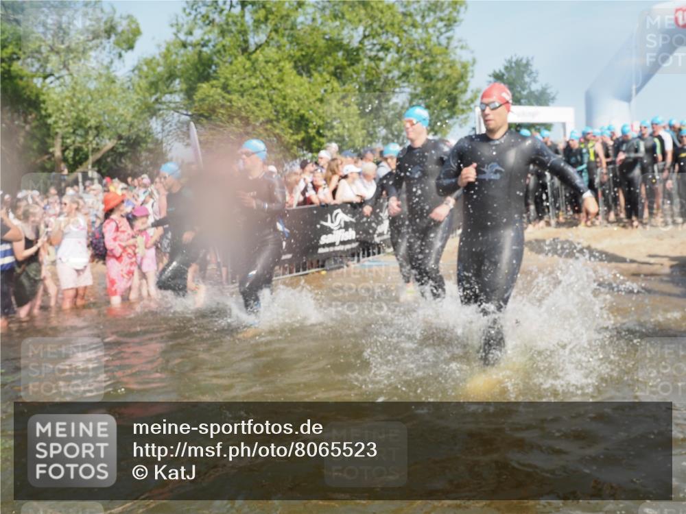 22.06.2025 - Viking Triathlon KatJ http://msf.ph/oto/8065523 22.06.2025 10:06:00 Schwimmen 68, 144, 169, 249, 269, 390, 397, 441, 442, 460, 465, 489, 508, 644 meine-sportfotos.de
