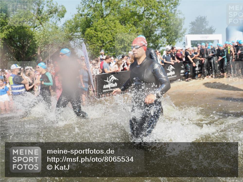 22.06.2025 - Viking Triathlon KatJ http://msf.ph/oto/8065534 22.06.2025 10:06:01 Schwimmen 68, 144, 169, 249, 269, 390, 397, 441, 442, 460, 465, 489, 508, 644 meine-sportfotos.de