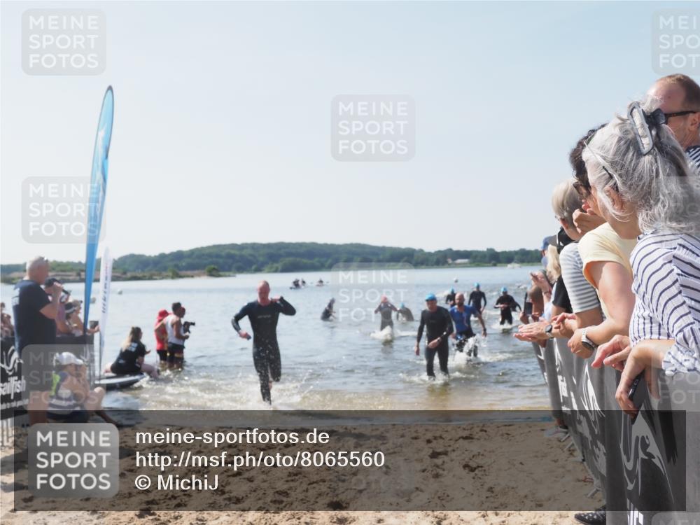22.06.2025 - Viking Triathlon MichiJ http://msf.ph/oto/8065560 22.06.2025 10:31:34 Schwimmen 3, 8, 98, 137, 158, 189, 311, 340, 350, 469, 613, 648 meine-sportfotos.de
