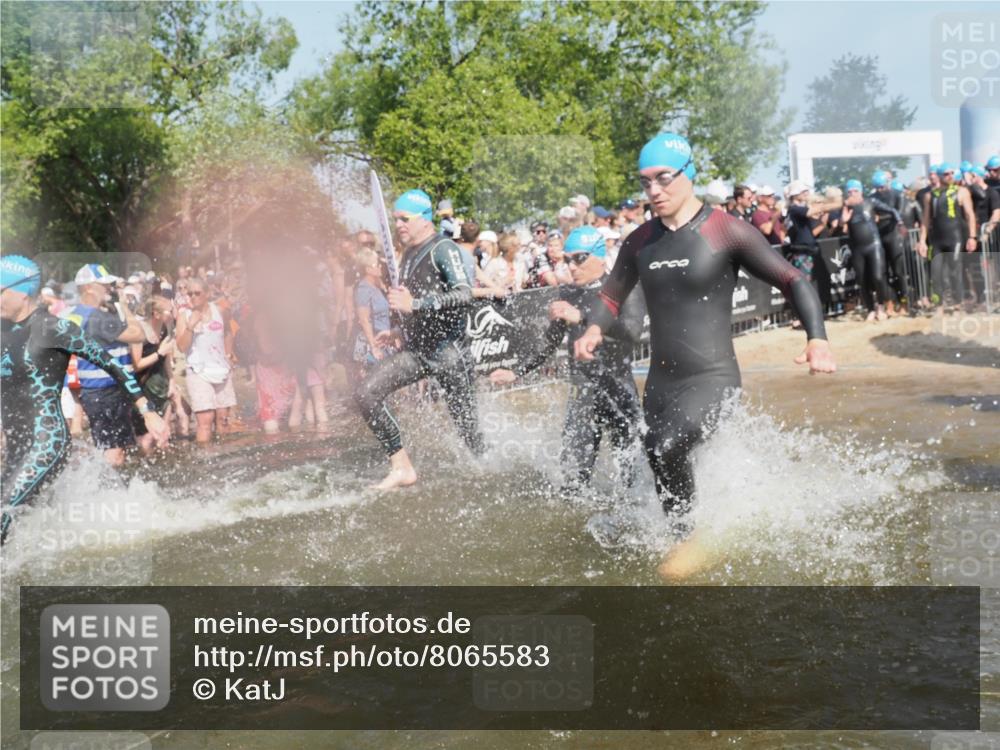 22.06.2025 - Viking Triathlon KatJ http://msf.ph/oto/8065583 22.06.2025 10:06:05 Schwimmen 41, 144, 169, 249, 266, 269, 325, 390, 446, 460, 489, 508, 644 meine-sportfotos.de