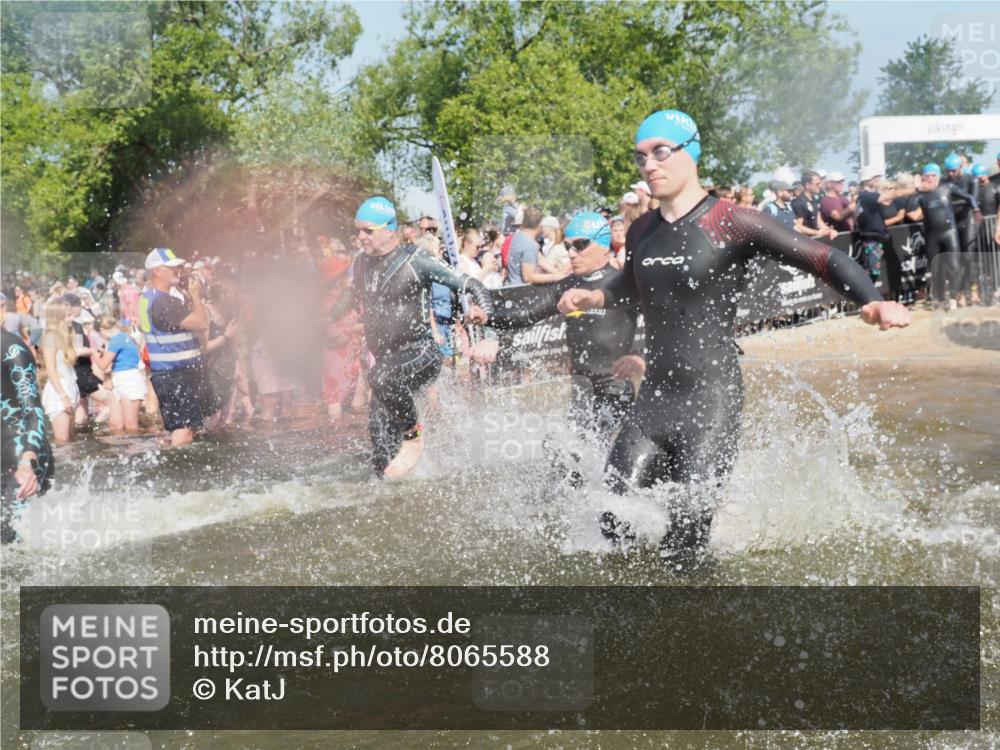 22.06.2025 - Viking Triathlon KatJ http://msf.ph/oto/8065588 22.06.2025 10:06:05 Schwimmen 41, 144, 169, 249, 266, 269, 325, 390, 446, 460, 489, 508, 644 meine-sportfotos.de