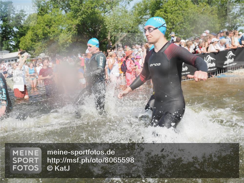 22.06.2025 - Viking Triathlon KatJ http://msf.ph/oto/8065598 22.06.2025 10:06:06 Schwimmen 39, 41, 144, 169, 249, 266, 269, 325, 390, 446, 460, 489, 508, 644 meine-sportfotos.de