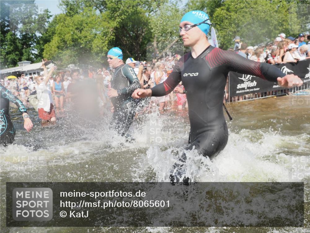 22.06.2025 - Viking Triathlon KatJ http://msf.ph/oto/8065601 22.06.2025 10:06:06 Schwimmen 39, 41, 144, 169, 249, 266, 269, 325, 390, 446, 460, 489, 508, 644 meine-sportfotos.de