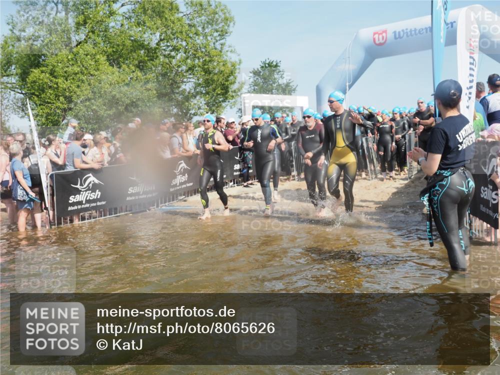 22.06.2025 - Viking Triathlon KatJ http://msf.ph/oto/8065626 22.06.2025 10:06:09 Schwimmen 39, 41, 84, 110, 144, 169, 191, 249, 266, 269, 325, 390, 440, 446, 460, 489, 508, 644 meine-sportfotos.de