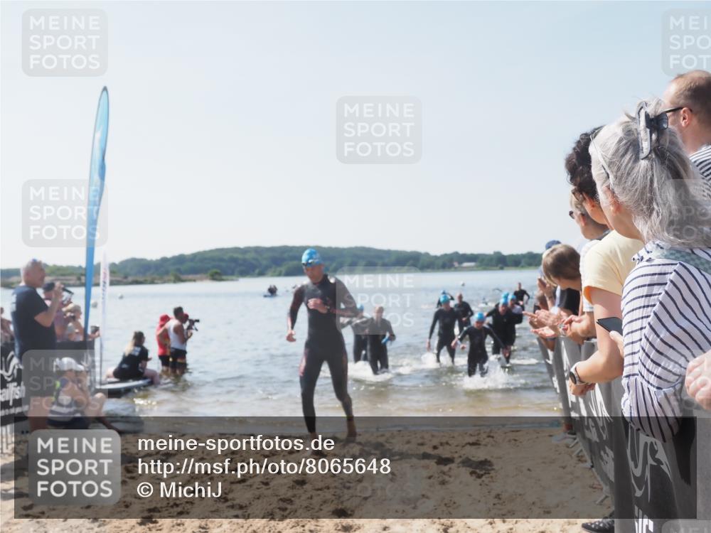 22.06.2025 - Viking Triathlon MichiJ http://msf.ph/oto/8065648 22.06.2025 10:31:46 Schwimmen 87, 98, 99, 124, 125, 137, 158, 189, 224, 340, 350, 435, 507, 555, 658 meine-sportfotos.de