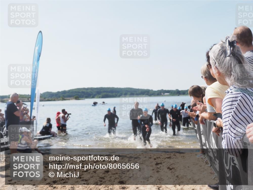 22.06.2025 - Viking Triathlon MichiJ http://msf.ph/oto/8065656 22.06.2025 10:31:48 Schwimmen 87, 98, 99, 124, 125, 137, 158, 189, 224, 340, 350, 435, 449, 507, 555, 658 meine-sportfotos.de