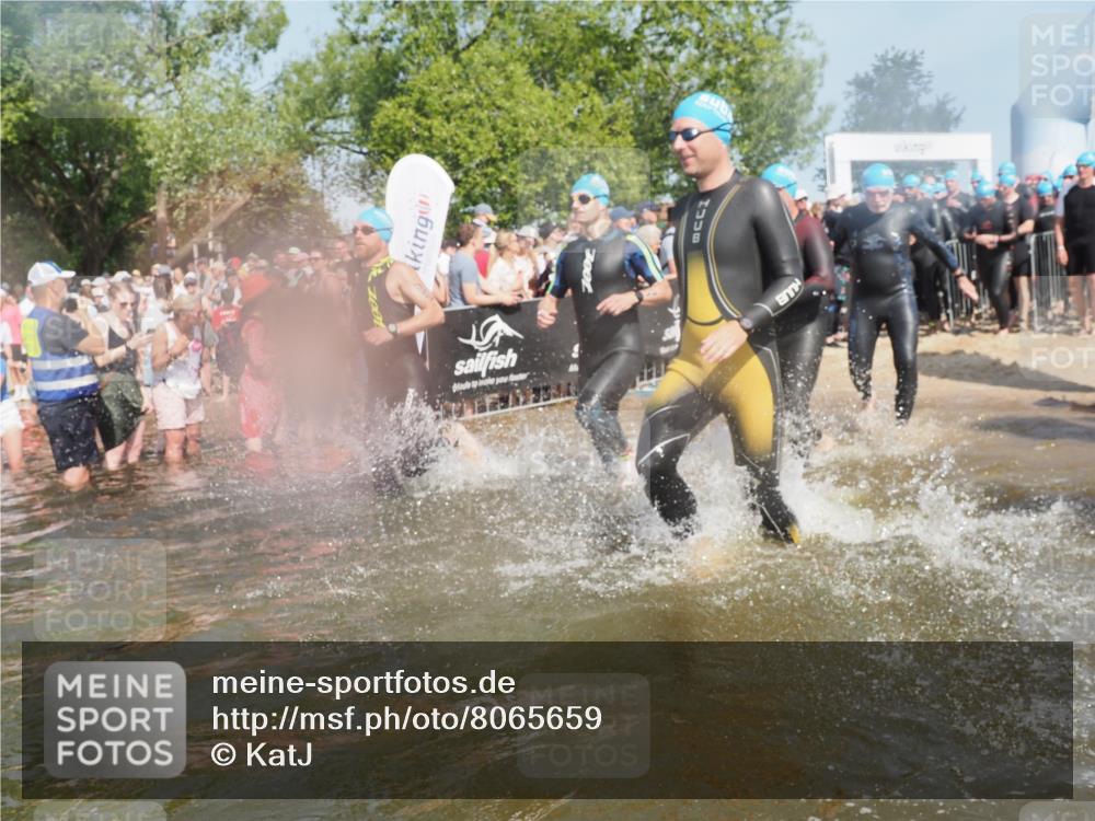 22.06.2025 - Viking Triathlon KatJ http://msf.ph/oto/8065659 22.06.2025 10:06:11 Schwimmen 39, 41, 60, 84, 110, 144, 191, 249, 266, 325, 390, 440, 446, 489, 508 meine-sportfotos.de