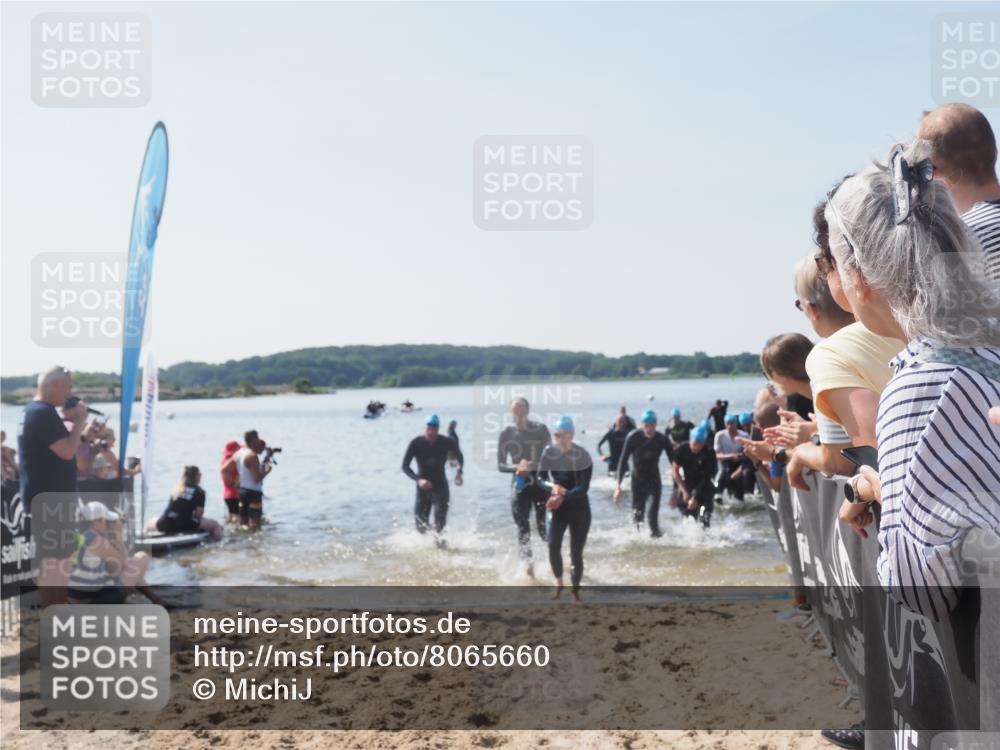22.06.2025 - Viking Triathlon MichiJ http://msf.ph/oto/8065660 22.06.2025 10:31:48 Schwimmen 87, 98, 99, 124, 125, 137, 158, 189, 224, 340, 350, 435, 449, 507, 555, 658 meine-sportfotos.de