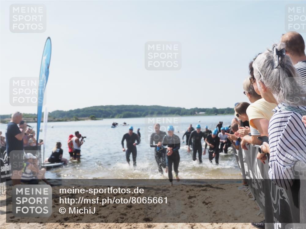22.06.2025 - Viking Triathlon MichiJ http://msf.ph/oto/8065661 22.06.2025 10:31:48 Schwimmen 87, 98, 99, 124, 125, 137, 158, 189, 224, 340, 350, 435, 449, 507, 555, 658 meine-sportfotos.de