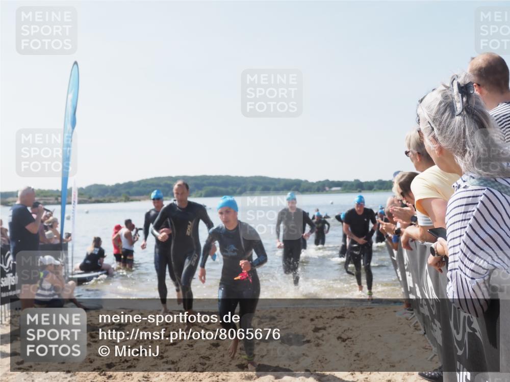 22.06.2025 - Viking Triathlon MichiJ http://msf.ph/oto/8065676 22.06.2025 10:31:50 Schwimmen 87, 98, 99, 124, 125, 137, 158, 189, 224, 350, 435, 449, 507, 555, 658 meine-sportfotos.de