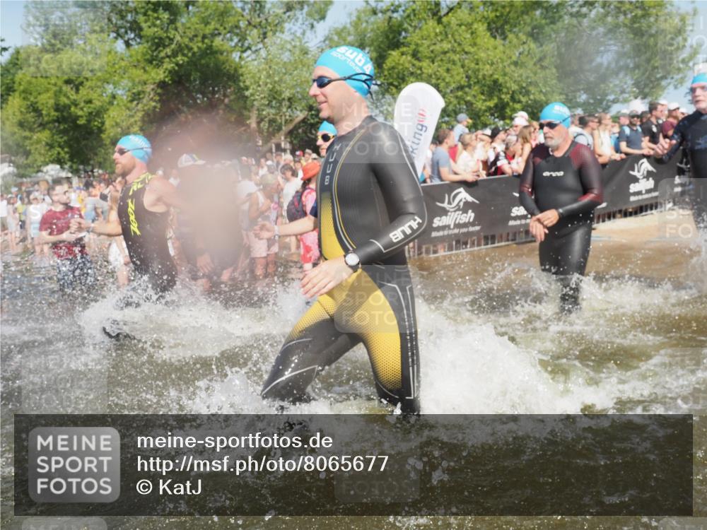 22.06.2025 - Viking Triathlon KatJ http://msf.ph/oto/8065677 22.06.2025 10:06:12 Schwimmen 39, 41, 60, 84, 110, 144, 191, 249, 266, 325, 390, 440, 446, 489, 508 meine-sportfotos.de