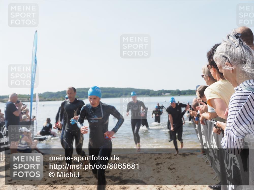 22.06.2025 - Viking Triathlon MichiJ http://msf.ph/oto/8065681 22.06.2025 10:31:50 Schwimmen 87, 98, 99, 124, 125, 137, 158, 189, 224, 350, 435, 449, 507, 555, 658 meine-sportfotos.de