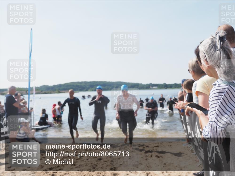 22.06.2025 - Viking Triathlon MichiJ http://msf.ph/oto/8065713 22.06.2025 10:31:55 Schwimmen 63, 87, 99, 124, 125, 224, 226, 435, 449, 464, 488, 507, 555, 658 meine-sportfotos.de