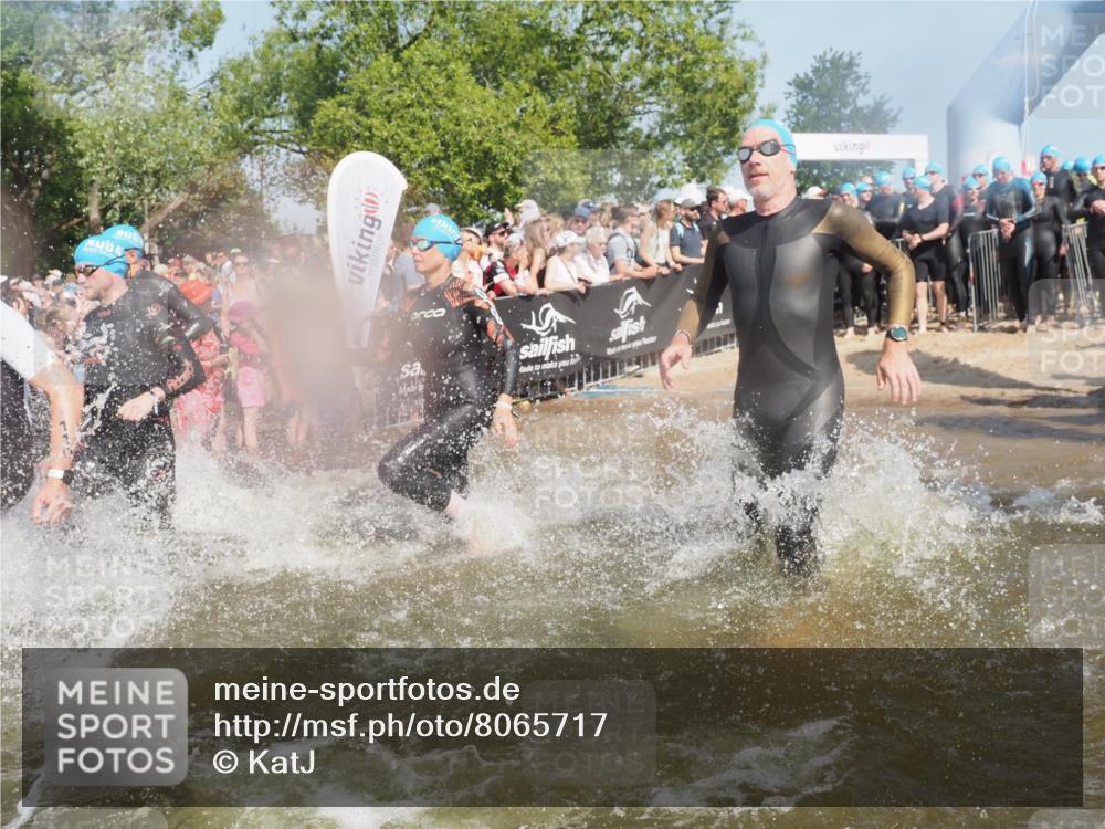 22.06.2025 - Viking Triathlon KatJ http://msf.ph/oto/8065717 22.06.2025 10:06:15 Schwimmen 39, 41, 60, 84, 110, 117, 153, 191, 266, 325, 385, 440, 446, 487, 535 meine-sportfotos.de