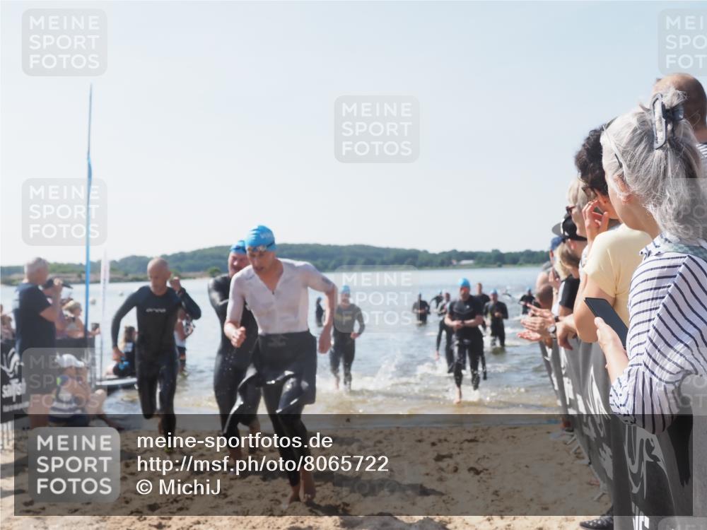 22.06.2025 - Viking Triathlon MichiJ http://msf.ph/oto/8065722 22.06.2025 10:31:56 Schwimmen 63, 87, 99, 124, 125, 224, 226, 271, 435, 449, 464, 488, 507, 555, 658 meine-sportfotos.de