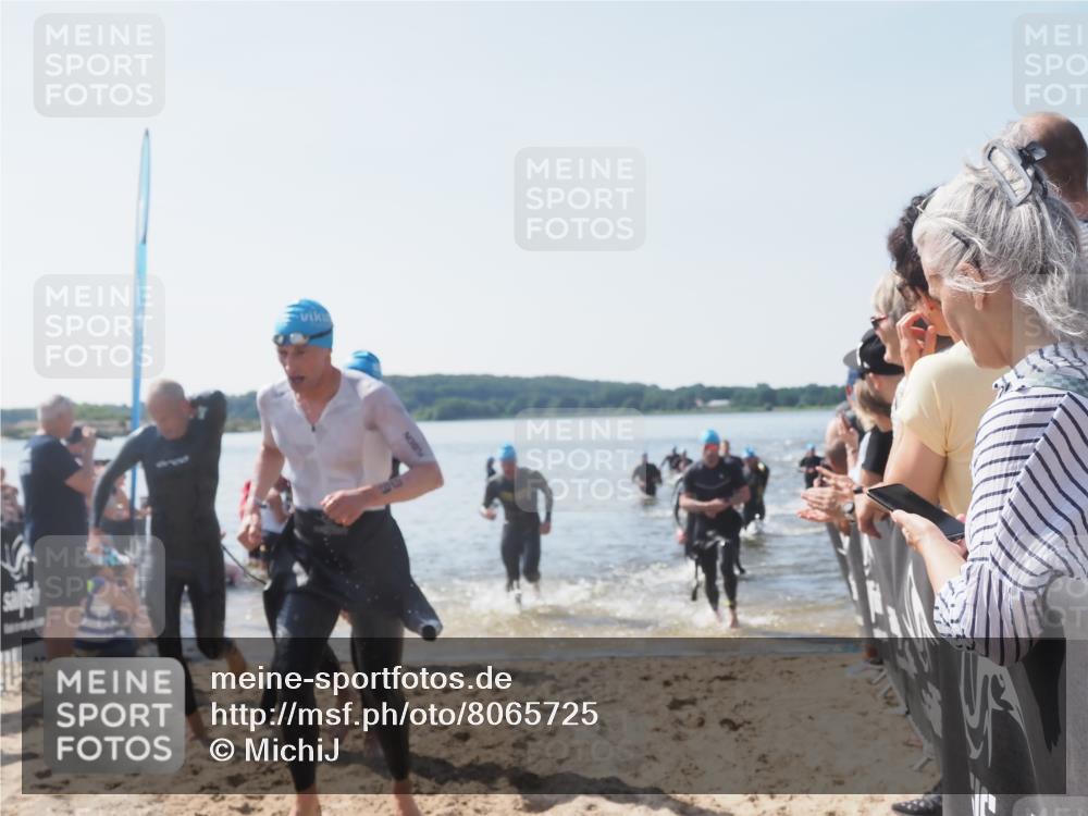 22.06.2025 - Viking Triathlon MichiJ http://msf.ph/oto/8065725 22.06.2025 10:31:56 Schwimmen 63, 87, 99, 124, 125, 224, 226, 271, 435, 449, 464, 488, 507, 555, 658 meine-sportfotos.de