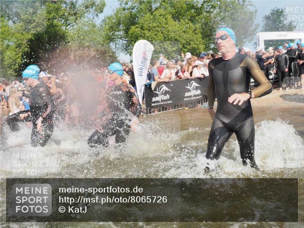 22.06.2025 - Viking Triathlon KatJ http://msf.ph/oto/8065726 22.06.2025 10:06:15 Schwimmen 39, 41, 60, 84, 110, 117, 153, 191, 266, 325, 385, 440, 446, 487, 535 meine-sportfotos.de