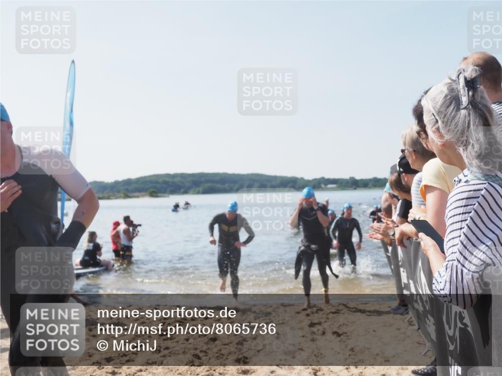 22.06.2025 - Viking Triathlon MichiJ http://msf.ph/oto/8065736 22.06.2025 10:31:57 Schwimmen 63, 87, 99, 124, 125, 193, 224, 226, 271, 435, 449, 464, 488, 507, 555, 658 meine-sportfotos.de