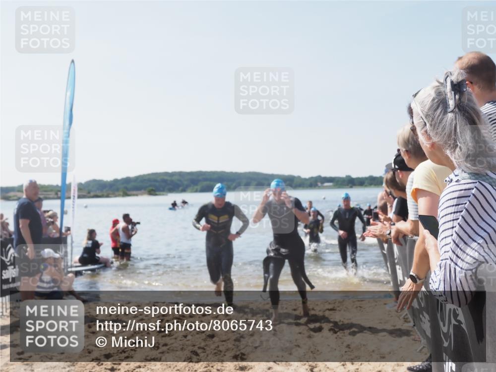 22.06.2025 - Viking Triathlon MichiJ http://msf.ph/oto/8065743 22.06.2025 10:31:58 Schwimmen 63, 87, 124, 125, 193, 226, 271, 435, 449, 464, 488, 507, 555, 658 meine-sportfotos.de