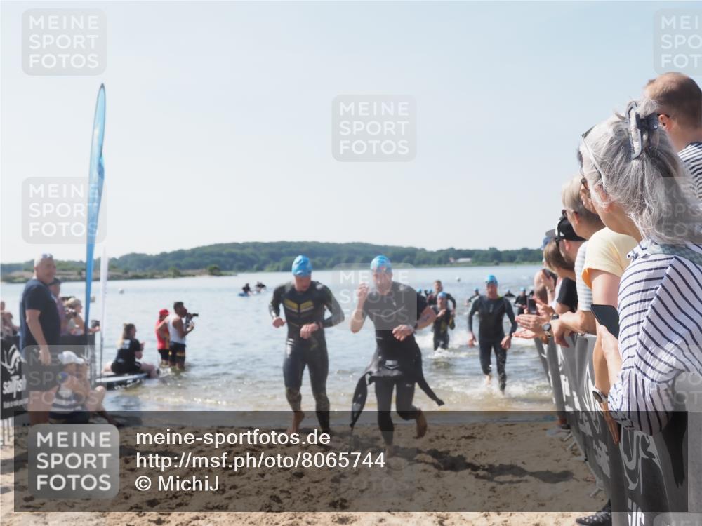 22.06.2025 - Viking Triathlon MichiJ http://msf.ph/oto/8065744 22.06.2025 10:31:58 Schwimmen 63, 87, 124, 125, 193, 226, 271, 435, 449, 464, 488, 507, 555, 658 meine-sportfotos.de