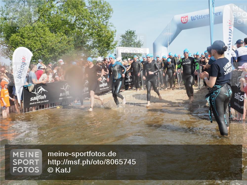 22.06.2025 - Viking Triathlon KatJ http://msf.ph/oto/8065745 22.06.2025 10:06:18 Schwimmen 39, 41, 60, 84, 110, 117, 153, 191, 266, 325, 385, 440, 446, 487, 535 meine-sportfotos.de