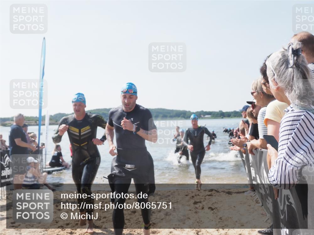 22.06.2025 - Viking Triathlon MichiJ http://msf.ph/oto/8065751 22.06.2025 10:31:59 Schwimmen 63, 87, 124, 125, 193, 226, 271, 435, 449, 464, 488, 507, 658 meine-sportfotos.de