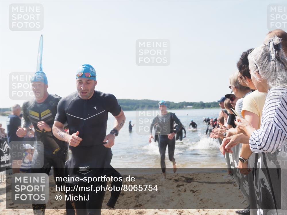 22.06.2025 - Viking Triathlon MichiJ http://msf.ph/oto/8065754 22.06.2025 10:31:59 Schwimmen 63, 87, 124, 125, 193, 226, 271, 435, 449, 464, 488, 507, 658 meine-sportfotos.de