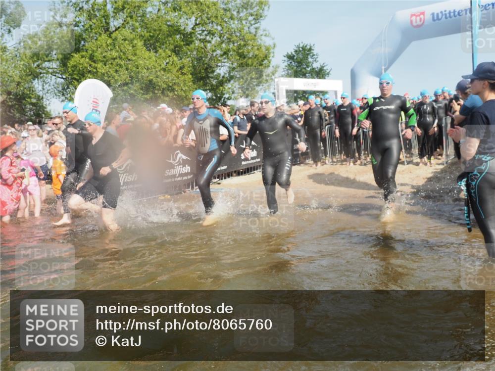 22.06.2025 - Viking Triathlon KatJ http://msf.ph/oto/8065760 22.06.2025 10:06:19 Schwimmen 18, 24, 39, 41, 60, 84, 110, 117, 153, 191, 266, 298, 325, 385, 440, 446, 487, 535 meine-sportfotos.de