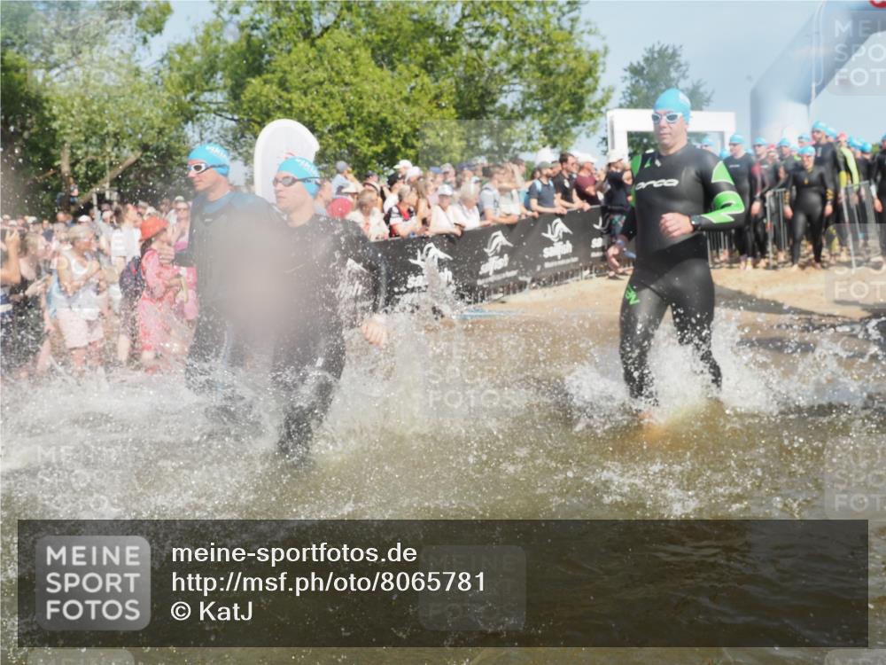 22.06.2025 - Viking Triathlon KatJ http://msf.ph/oto/8065781 22.06.2025 10:06:20 Schwimmen 18, 24, 36, 39, 60, 84, 110, 117, 153, 191, 192, 298, 385, 440, 487, 535 meine-sportfotos.de