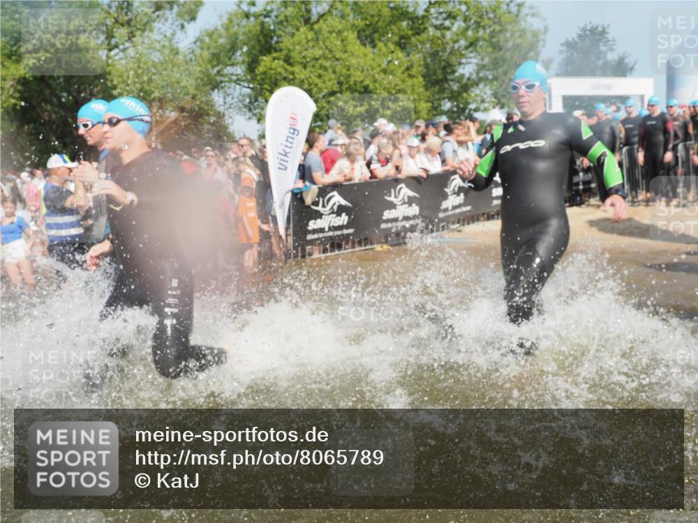 22.06.2025 - Viking Triathlon KatJ http://msf.ph/oto/8065789 22.06.2025 10:06:20 Schwimmen 18, 24, 36, 39, 60, 84, 110, 117, 153, 191, 192, 298, 385, 440, 487, 535 meine-sportfotos.de