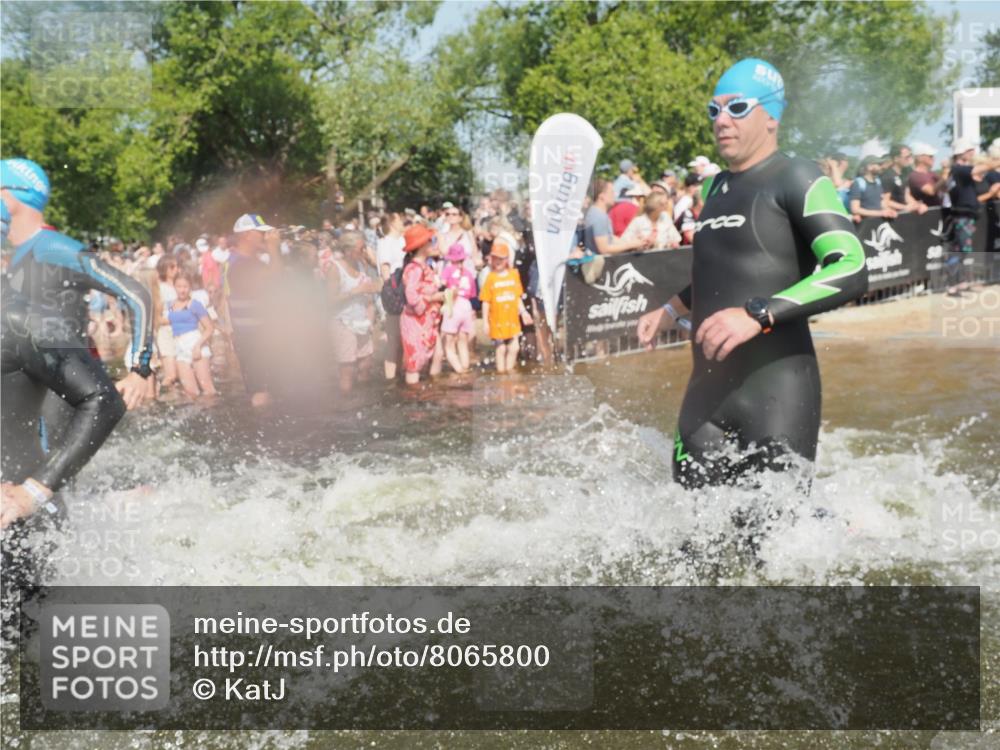 22.06.2025 - Viking Triathlon KatJ http://msf.ph/oto/8065800 22.06.2025 10:06:21 Schwimmen 18, 24, 36, 60, 84, 110, 117, 153, 191, 192, 298, 385, 440, 487, 535 meine-sportfotos.de