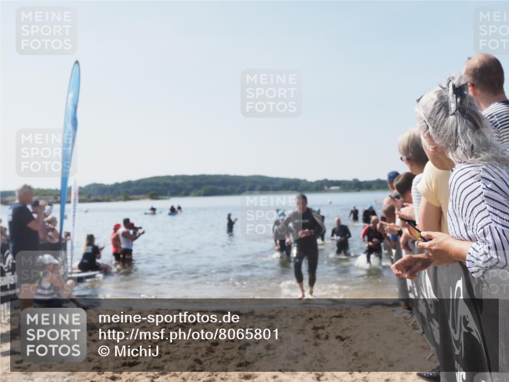 22.06.2025 - Viking Triathlon MichiJ http://msf.ph/oto/8065801 22.06.2025 10:32:07 Schwimmen 63, 193, 207, 214, 226, 271, 449, 464, 488 meine-sportfotos.de