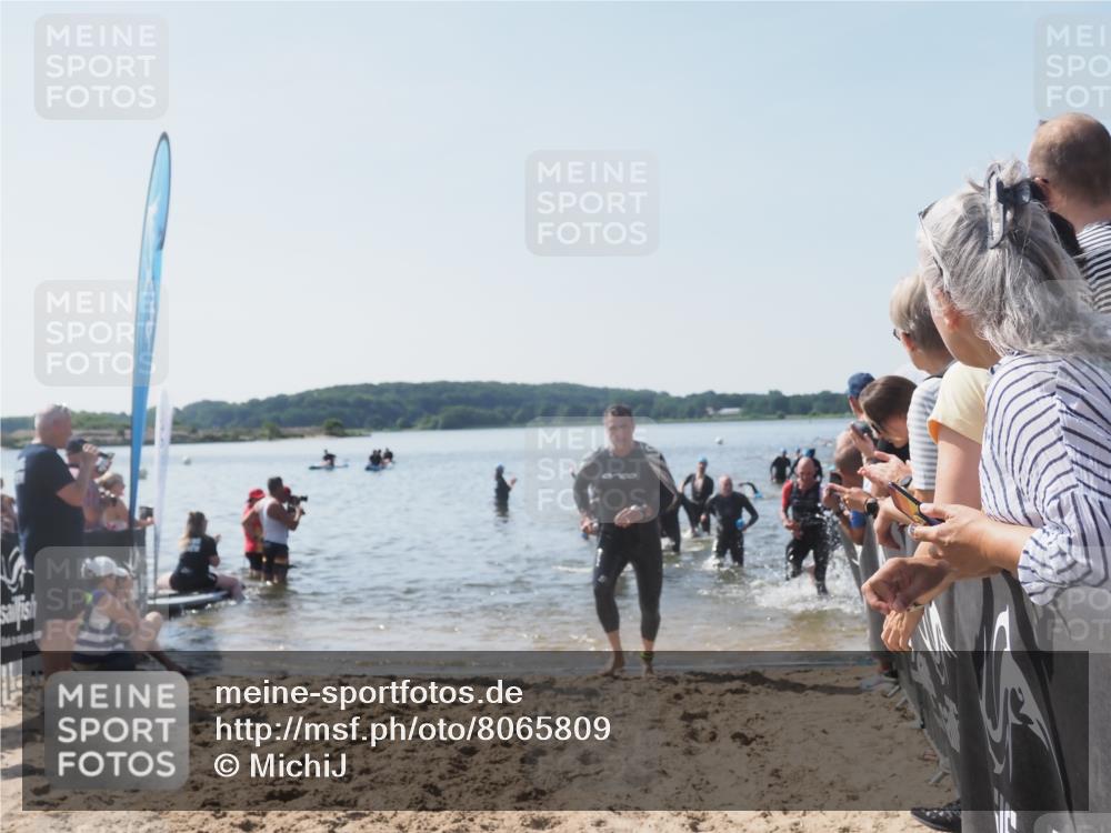 22.06.2025 - Viking Triathlon MichiJ http://msf.ph/oto/8065809 22.06.2025 10:32:08 Schwimmen 63, 193, 207, 214, 226, 271, 449, 464, 488 meine-sportfotos.de