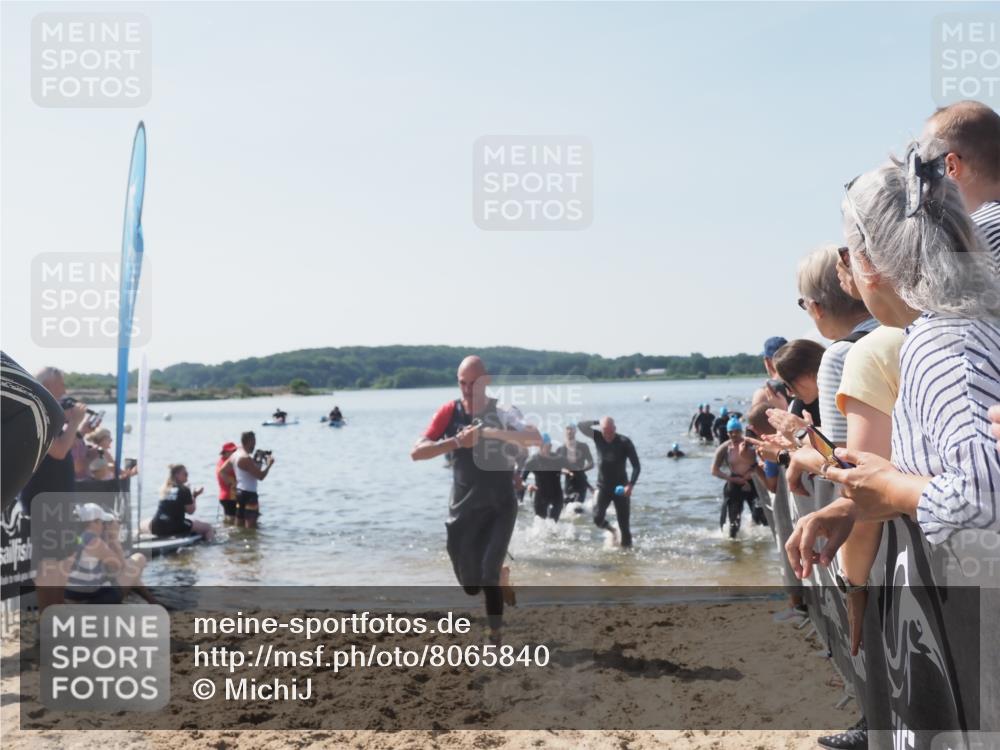 22.06.2025 - Viking Triathlon MichiJ http://msf.ph/oto/8065840 22.06.2025 10:32:11 Schwimmen 63, 147, 173, 193, 207, 214, 226, 271, 464, 488 meine-sportfotos.de