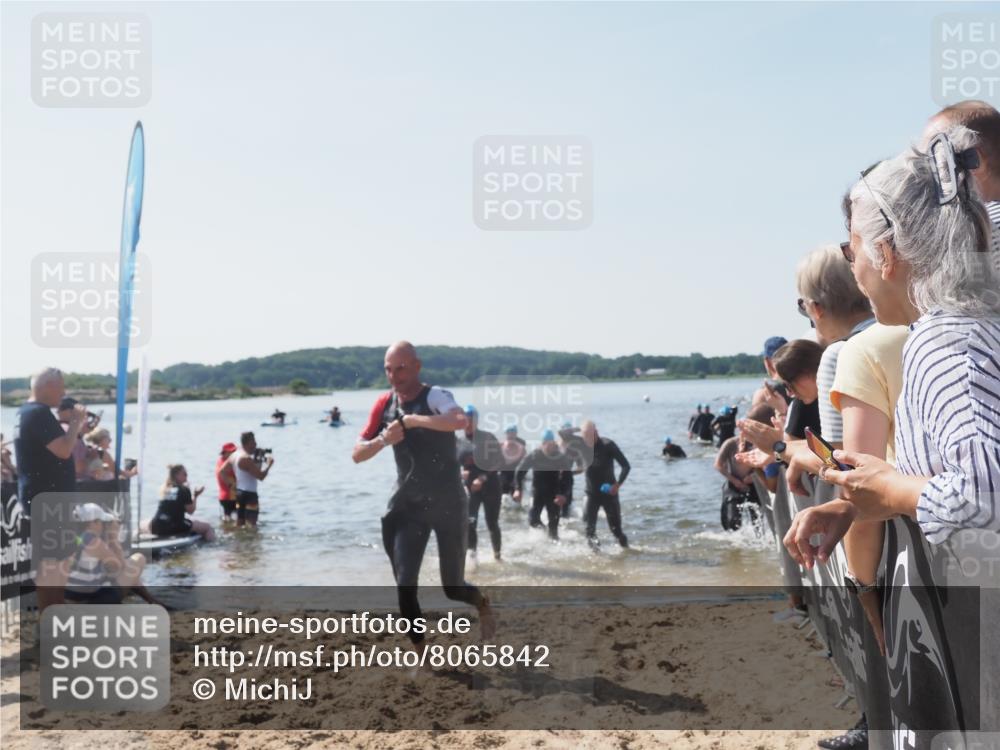 22.06.2025 - Viking Triathlon MichiJ http://msf.ph/oto/8065842 22.06.2025 10:32:11 Schwimmen 63, 147, 173, 193, 207, 214, 226, 271, 464, 488 meine-sportfotos.de