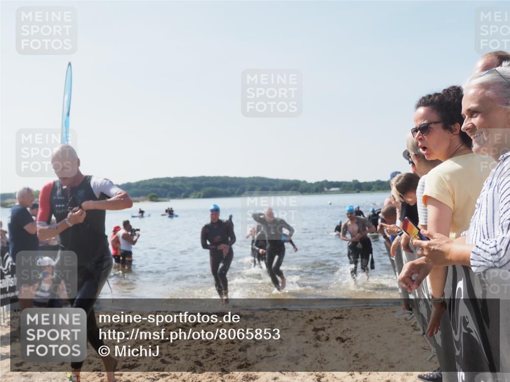 22.06.2025 - Viking Triathlon MichiJ http://msf.ph/oto/8065853 22.06.2025 10:32:12 Schwimmen 63, 147, 173, 193, 207, 214, 226, 271, 461, 464, 488 meine-sportfotos.de