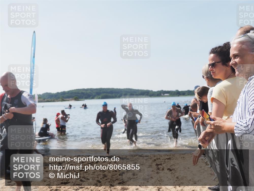 22.06.2025 - Viking Triathlon MichiJ http://msf.ph/oto/8065855 22.06.2025 10:32:13 Schwimmen 53, 63, 147, 173, 193, 207, 214, 226, 271, 461, 464, 488 meine-sportfotos.de
