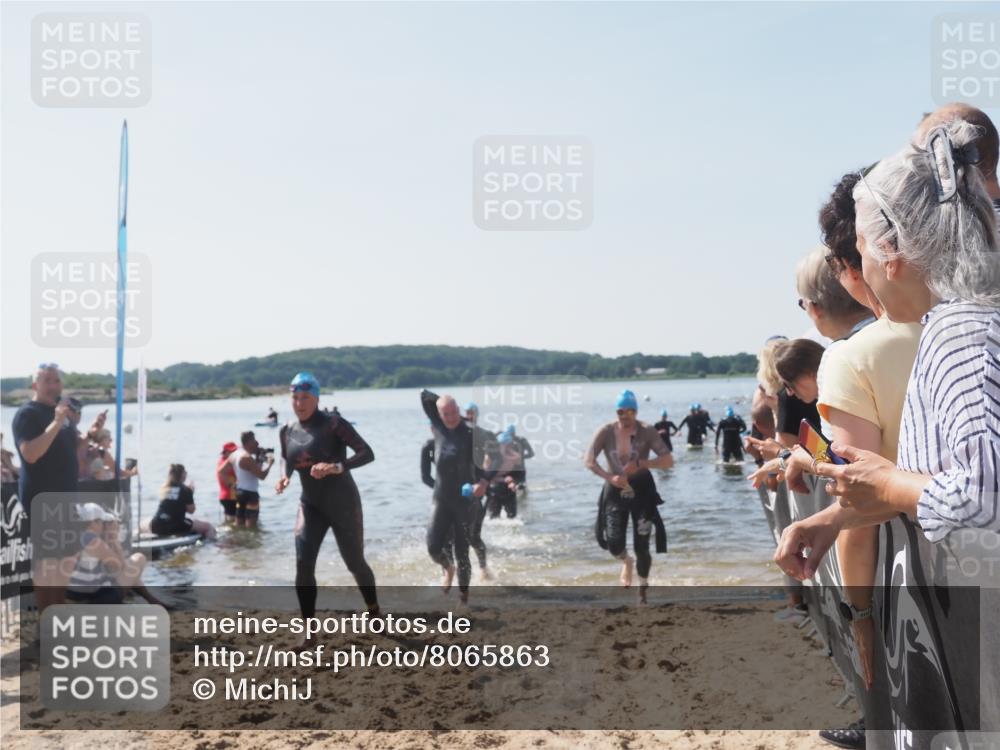 22.06.2025 - Viking Triathlon MichiJ http://msf.ph/oto/8065863 22.06.2025 10:32:14 Schwimmen 53, 147, 173, 193, 207, 214, 226, 271, 461, 464, 488 meine-sportfotos.de