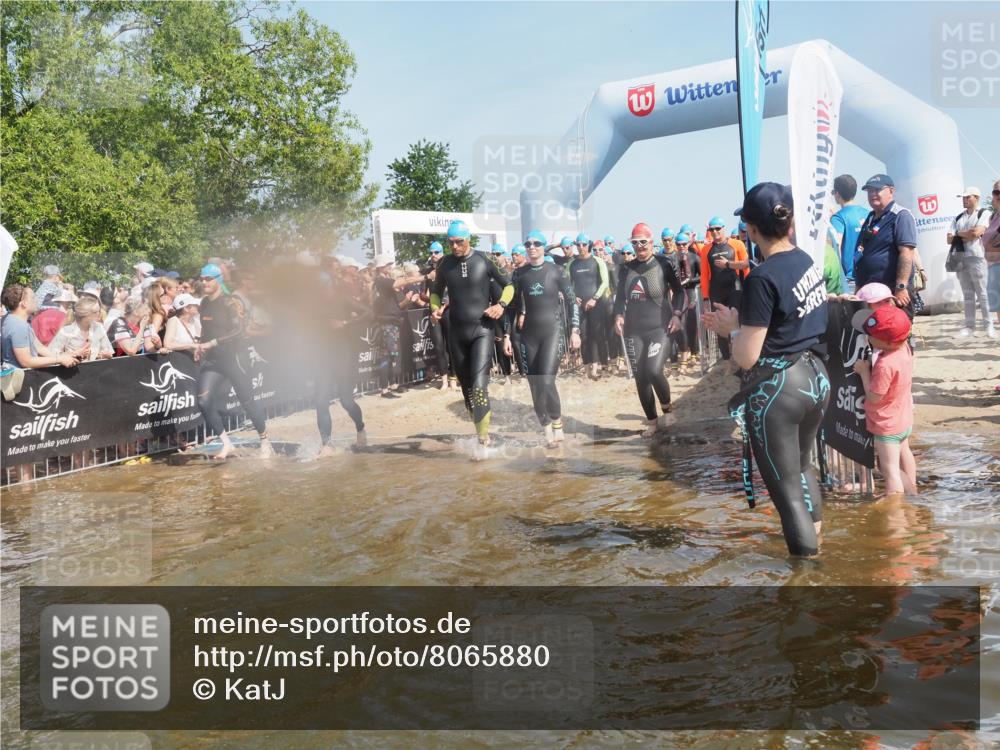 22.06.2025 - Viking Triathlon KatJ http://msf.ph/oto/8065880 22.06.2025 10:06:28 Schwimmen 18, 24, 36, 117, 153, 168, 186, 192, 261, 298, 385, 450, 487, 535, 606 meine-sportfotos.de