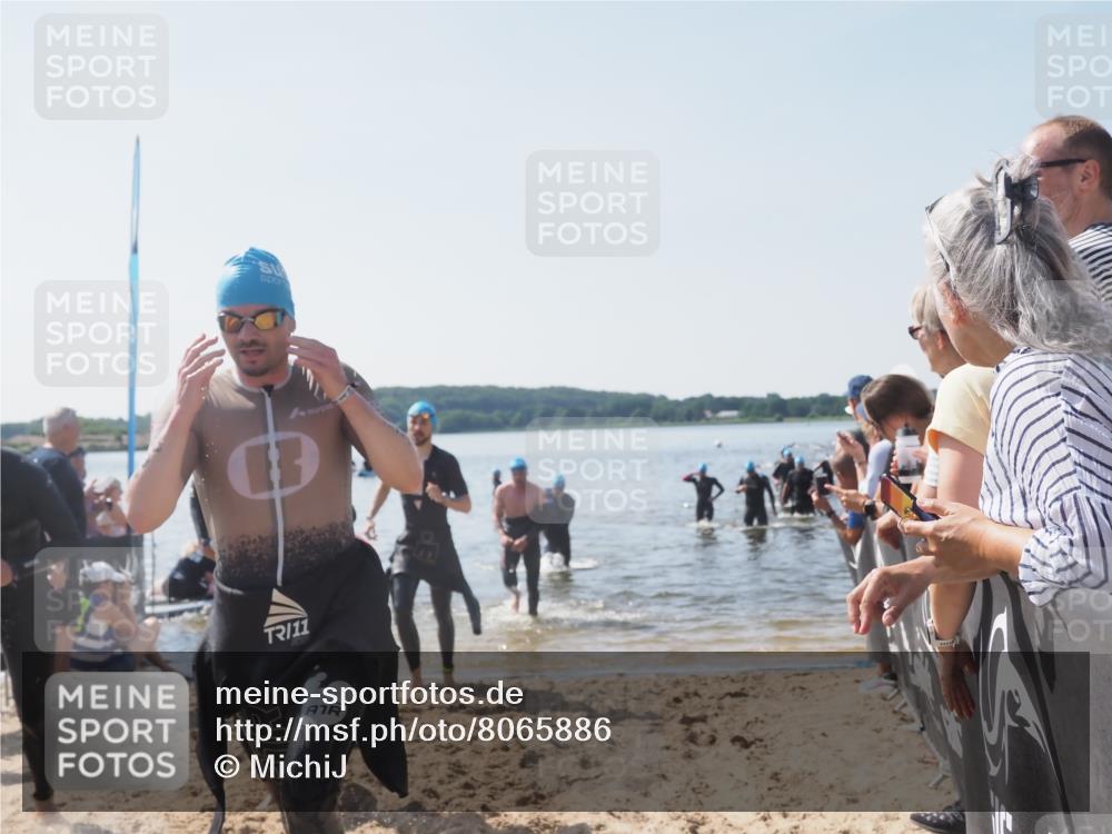 22.06.2025 - Viking Triathlon MichiJ http://msf.ph/oto/8065886 22.06.2025 10:32:16 Schwimmen 53, 147, 173, 193, 207, 214, 226, 271, 461, 464 meine-sportfotos.de