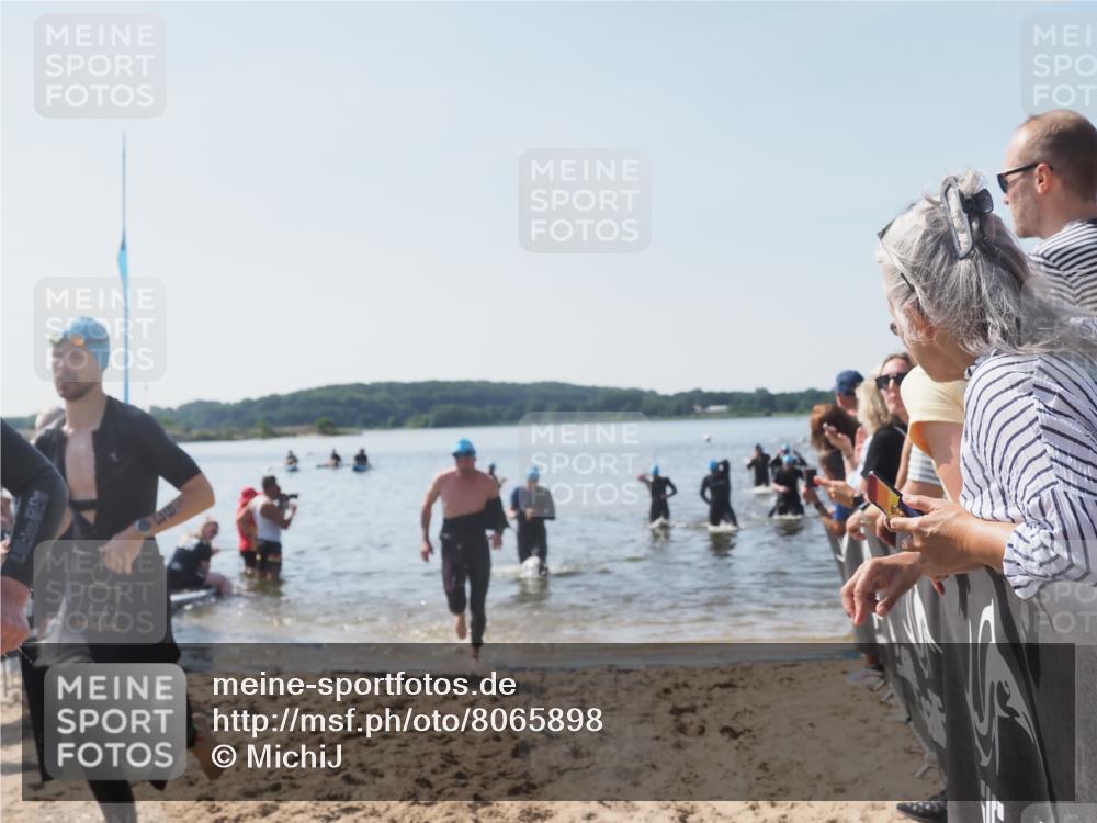 22.06.2025 - Viking Triathlon MichiJ http://msf.ph/oto/8065898 22.06.2025 10:32:18 Schwimmen 53, 147, 173, 193, 207, 214, 461, 492 meine-sportfotos.de