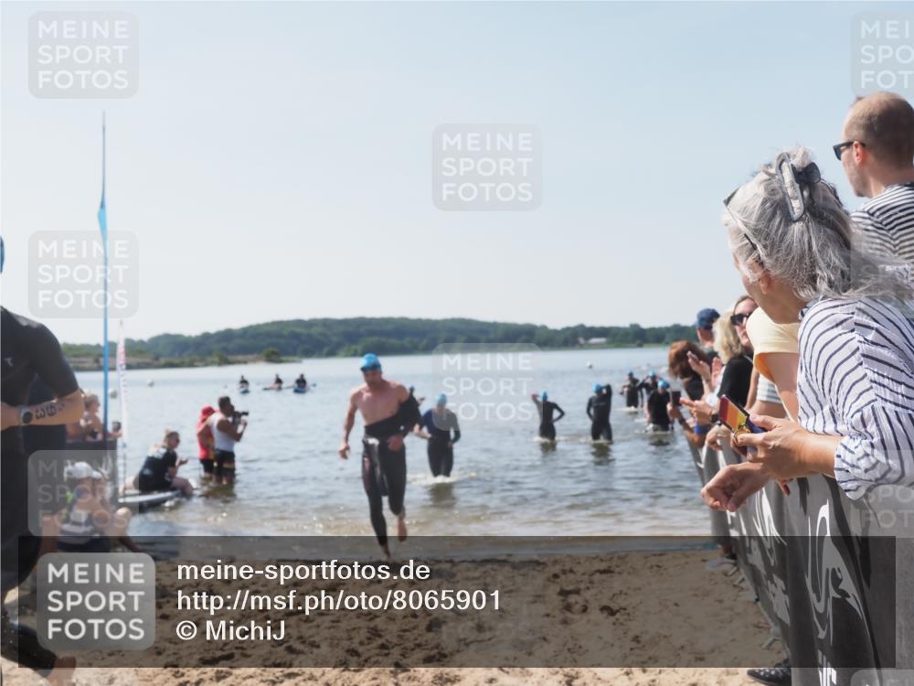 22.06.2025 - Viking Triathlon MichiJ http://msf.ph/oto/8065901 22.06.2025 10:32:18 Schwimmen 53, 147, 173, 193, 207, 214, 461, 492 meine-sportfotos.de