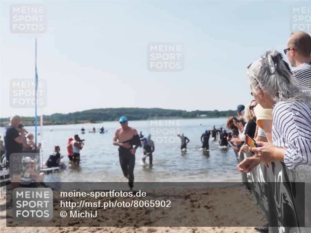 22.06.2025 - Viking Triathlon MichiJ http://msf.ph/oto/8065902 22.06.2025 10:32:18 Schwimmen 53, 147, 173, 193, 207, 214, 461, 492 meine-sportfotos.de